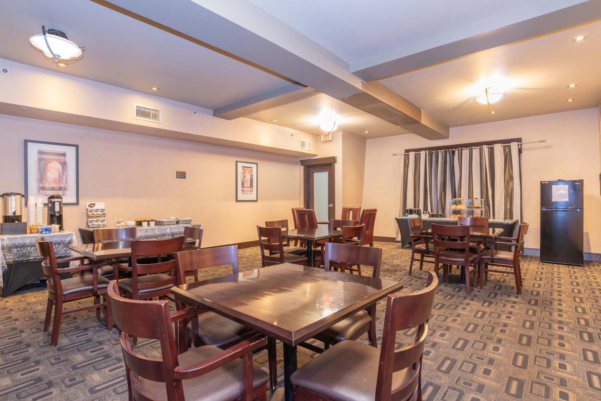 Sandman Hotel Castlegar Ngoại thất bức ảnh